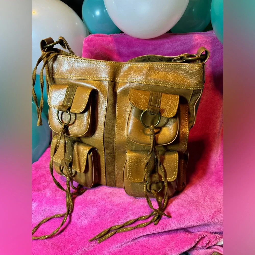 Candie’s Vintage Distressed shoulder Bag W Brass Hardware & Multiple Pockets - Picture 11 of 11